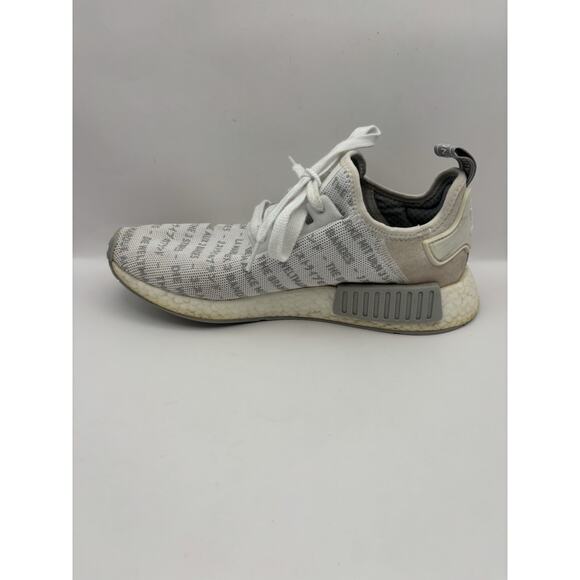 Athletic_Shoes